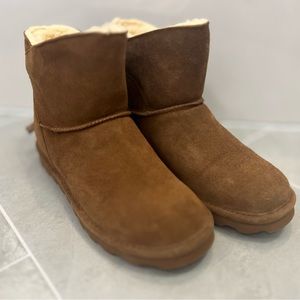 NWT BearPaw Natalia Sherpa Boots Size 9 Hickory
